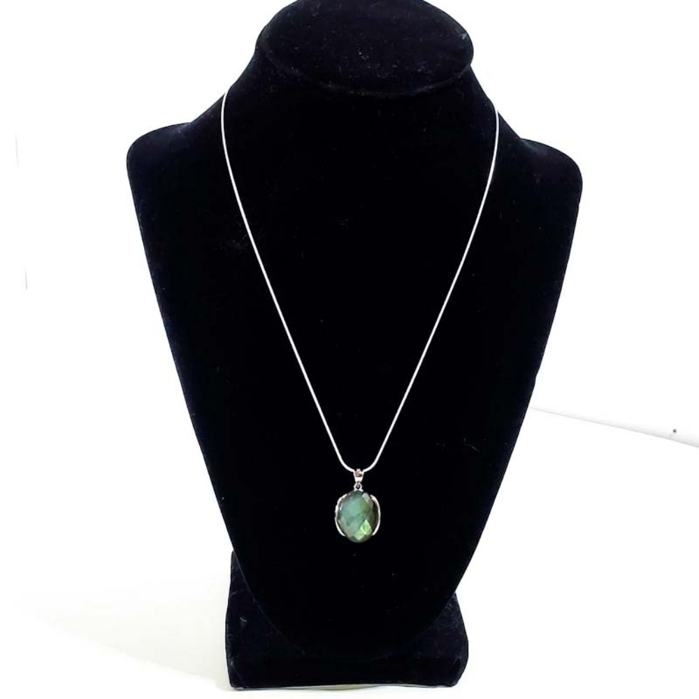 Artisan Faceted Labradorite & Silver Necklace - Picture 2 of 9